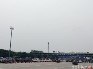 206 Ribu Kendaraan Keluar Jakarta Via Tol Cikatama Sejak H-7 Lebaran