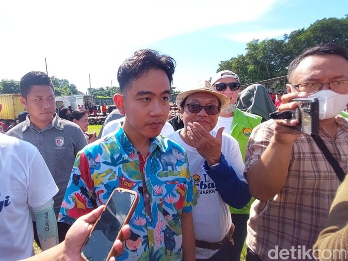 Gibran Rakabuming Raka, saat ditemui di Benteng Vastenburg Solo, Sabtu (6/4/2024).