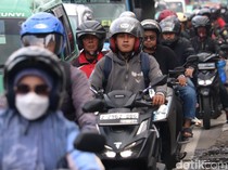 Video: 11 Ribu Kendaraan Pemudik Lokal Lintasi Bundaran Cibiru