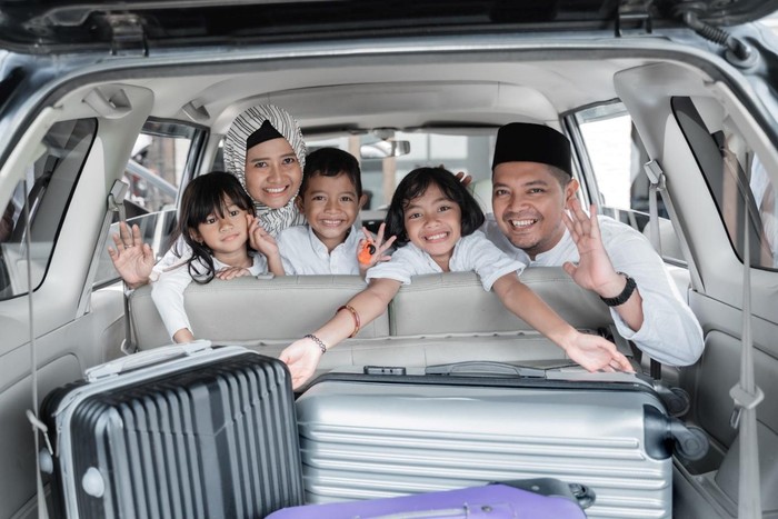 Ilustrasi mudik keluarga