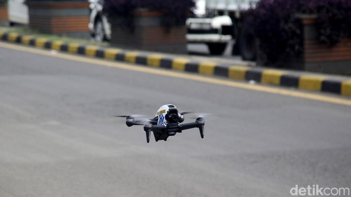 Ini Drone yang Pantau Kemacetan di Tol Merak