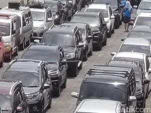 Puncak Arus Mudik Pelabuhan Bakauheni Diprediksi Terjadi Malam Ini