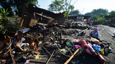 Kerusakan Akibat Terjangan Lahar Dingin Marapi