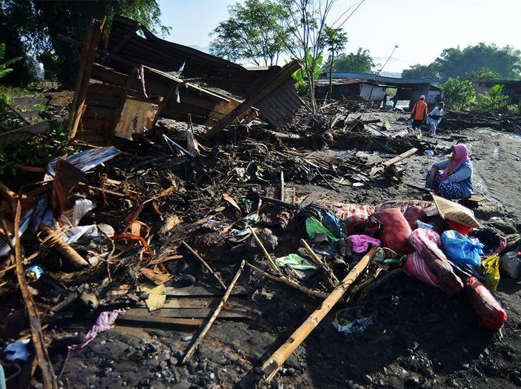 Kerusakan Akibat Terjangan Lahar Dingin Marapi