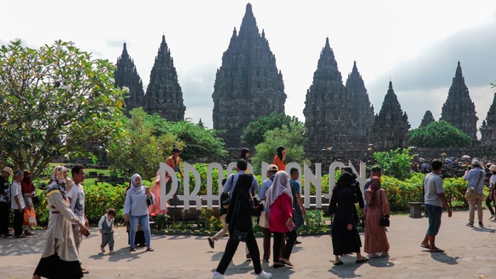 Liburan ke Candi Prambanan