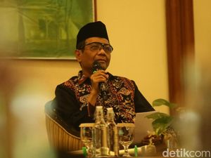 Mahfud Md Akan Jadi Khatib Salat Id di UGM