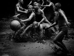 Jawara Kontes Foto Hitam Putih yang Menyihir Mata, Ada dari Indonesia