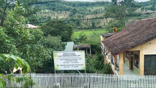 Ponpes Darul Ulumi Wal Amal, Kelurahan Ntobo, Kecamatan Raba, Kota Bima, yang menjadi lokasi shalat Idul Fitri 1445 H/2024 M yang akan digelar Senin (8/4/2024) lusa. (Dok. Rafiin/detikBali)