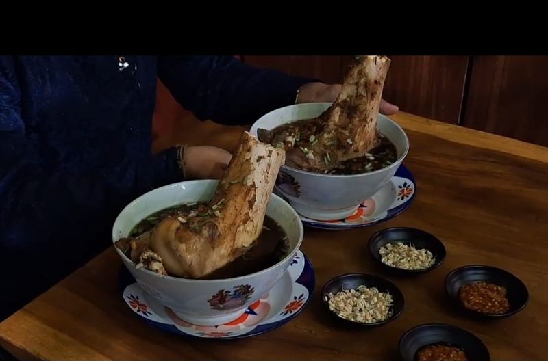 Rawon sumsum Surabaya