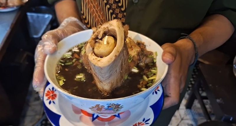 Rawon sumsum Surabaya