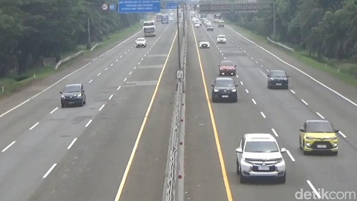 Situasi di Tol Cipali KM 72 Purwakarta, Sabtu (6/4/2024)
