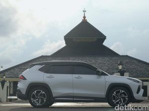 Harga Yaris Cross Hybrid Turun, Sekarang Paling Murah Jadi Segini