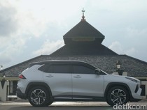 Harga Yaris Cross Hybrid Turun, Sekarang Paling Murah Jadi Segini