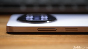 Dynamic Buttonnya bisa diatur untuk mengakses pengaturan seperti pengaturan Mode Suara (Ring, Vibrate, Mute), Timer, mengaktifkan fungsi Do Not Disturb, Riding Mode, Airplane Mode, Flashlight, juga sistem Clean Up. Foto: detikINET/Anggoro Suryo Jati