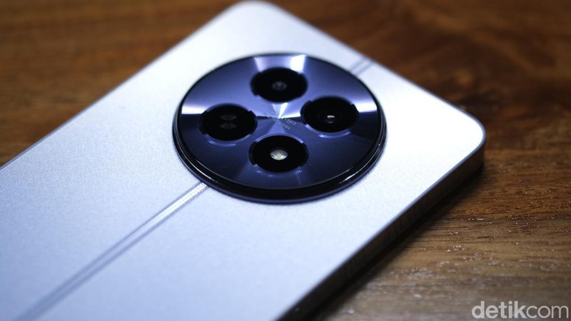 Unboxing Realme 12 5G