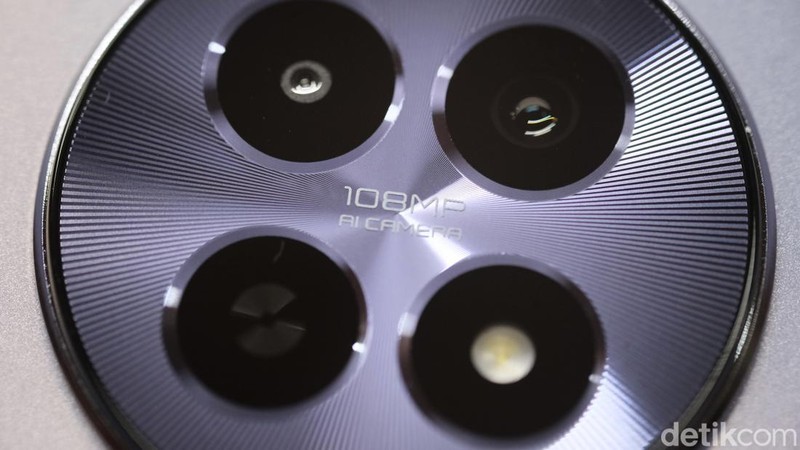 Unboxing Realme 12 5G