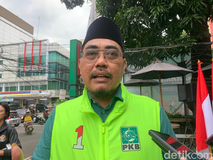 Waketum PKB Jazilul Fawaid mengungkap hubungan Muhaimin Iskandar (Cak Imin) dengan Prabowo Subianto tetap akrab usai Pilpres 2024. (Mulia Budi/detikcom)
