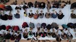 Foto Udara Pengungsi Palestina Berbuka Puasa