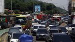 Hingga Pukul 13.00 WIB, Mobil Pemudik Masih Antre Masuk Pelabuhan Merak