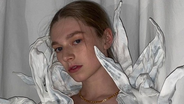 Foto Aktris Transgender yang Hanya Ingin Berperan Sebagai Perempuan