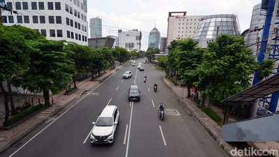 Jalanan Kota Surabaya Lengang  Jelang Lebaran