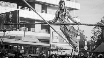 Di balik setiap foto terdapat kisah yang mengharukan, menggemakan perjuangan diam-diam jutaan anak di seluruh dunia. Foto: Hana Pešková/Boredpanda
