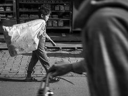 Kumpulan Potret Menohok Tampilkan Pekerja Anak di Bawah Umur