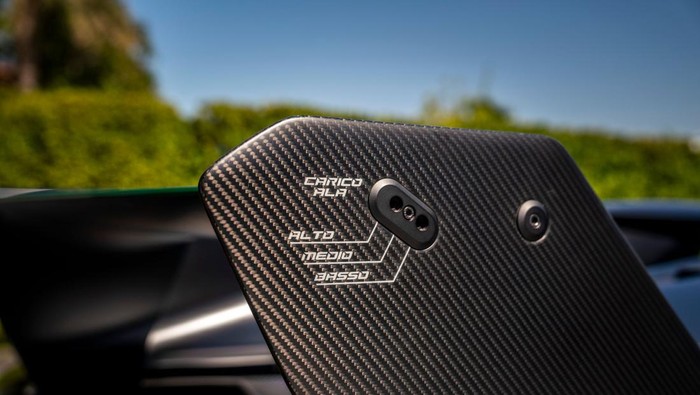 Lamborghini Veneno Roadster