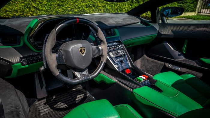 Lamborghini Veneno Roadster