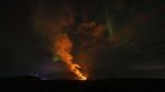 Pemandangan Menakjubkan dan Mengerikan Lahar Panas Gunung di Islandia