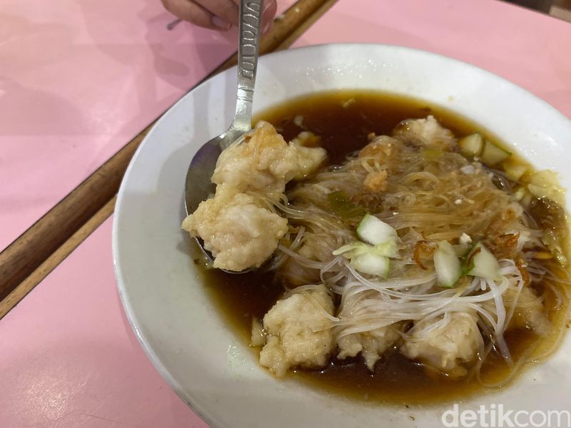 Pempek Saga Sudi Mampir yang legendaris sejak 1961 di Palembang