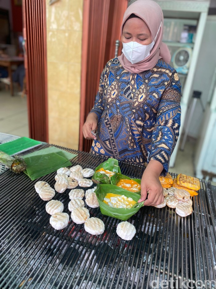 Pempek Pempek Saga Sudi Mampir yang legendaris sejak 1961 di Palembang