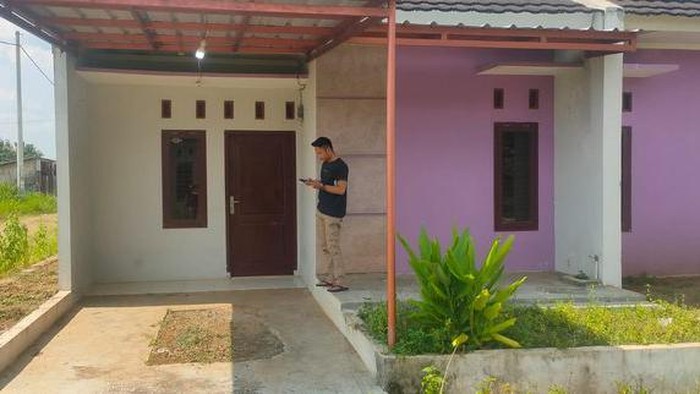 Penampakan depan rumah di  Perumahan Rajawali