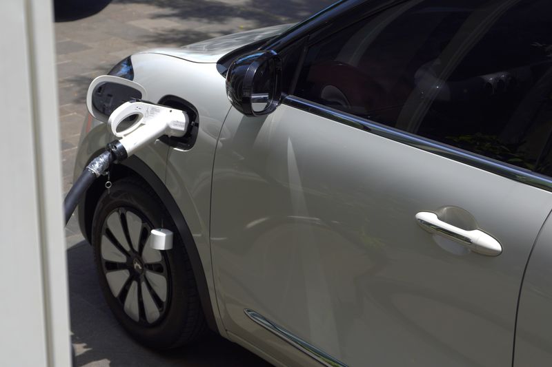 Wuling tambah 6 charging station baru