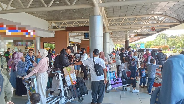 Sebanyak 58.563 orang melakukan perjalanan dari dan ke Palembang melalui Bandara Sultan Mahmud Badaruddin (SMB) II. Angka tersebut merupakan akumulasi penumpang dari 3-7 April 2024.