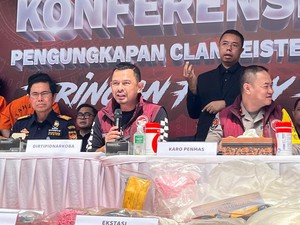 Bareskrim Bongkar Home Industry Ekstasi di Jakut, Dikendalikan Fredy Pratama