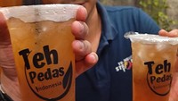 Gerai tes teh ini menawarkan cita rasa unik, yakni dengan sentuhan pedas. Nama gerainya adalah Es Teh Pedas yang berlokasi di kawasan Bangka, Jakarta Selatan. Foto: Google Review