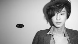 Lihat Lagi Foto-foto Debut EXO 12 Tahun Lalu Lihat Lagi Foto-foto Debut EXO 12 Tahun Lalu