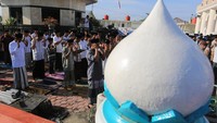 Aturan ini didasarkan pada metode hisab urfi khumasi atau bilangan lima dalam kitab Tajul Muluk yang dianut jamaah Syattariyah. 