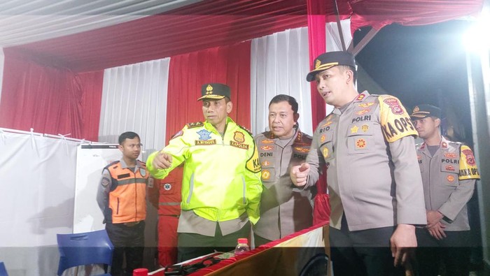 Petinggi Polda Jabar Tinjau Pospam Bogor demi Kelancaran Arus Mudik