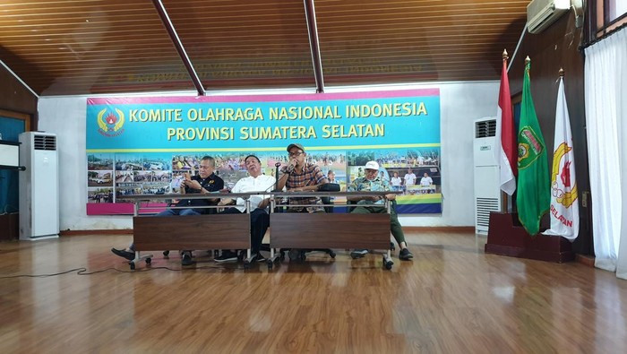Rapat pengurus dan staf KONI Sumsel