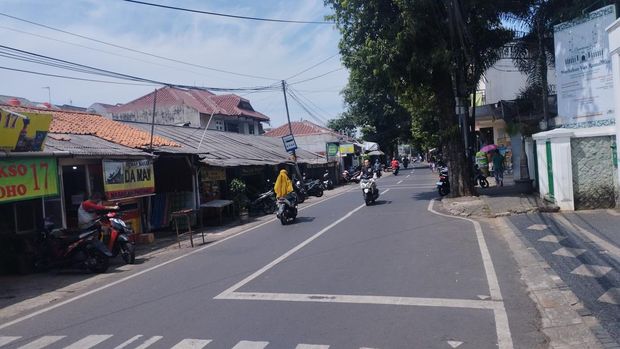 Salah satu karyawan PT Kilang Pertamina Internasional (KPI), Arie Febriant, viral karena meludah usai tak terima ditegur lantaran parkir di tengah jalan. Kejadian itu di kawasan Petukangan Utara, Pesanggrahan, Jakarta Selatan (Jaksel).