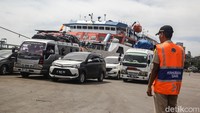Sebelumnya, Pelabuhan Ciwandan dikhususkan untuk pemudik dengan kendaraan roda dua. 