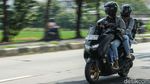 Pemudik Bawa Anak Libas Jalur Pantura