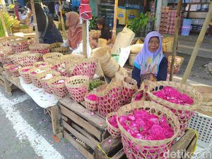 Jelang Lebaran, Harga Bunga Tabur di Magelang Naik Berlipat-lipat