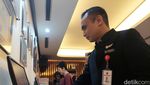 Foto: Intip Persiapan Pramugari dan Pilot Batik Air Sebelum Terbang