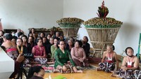 Penghageng Kawedanan Hageng Panitrapura GKR Condrokirono menuturkan ada sejumlah perbedaan dalam penyelenggaraan Garebeg Sawal tahun ini. Yakni akan dikembalikan kepada tradisi awal, tidak lagi dirayah atau diperebutkan namun dibagi.