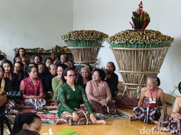 Potret Prosesi Numplak Wajik Garebeg Sawal Keraton Jogja
