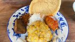 Puas Makan Nasi Rames Lauk Komplet di Restoran Ala Jawa di Bekasi!
