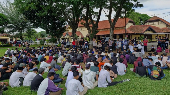 Pencegahan Tawuran Massal: Ratusan Remaja di Serang Diangkut oleh Pihak Berwajib Jelang SOTR